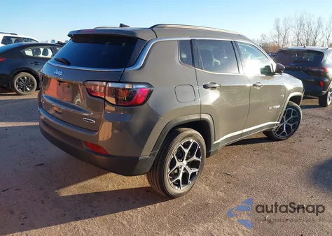 2024 Jeep Compass Latitude 4X4 из США, поврежденный, VIN 3C4NJDBNXRT605923
